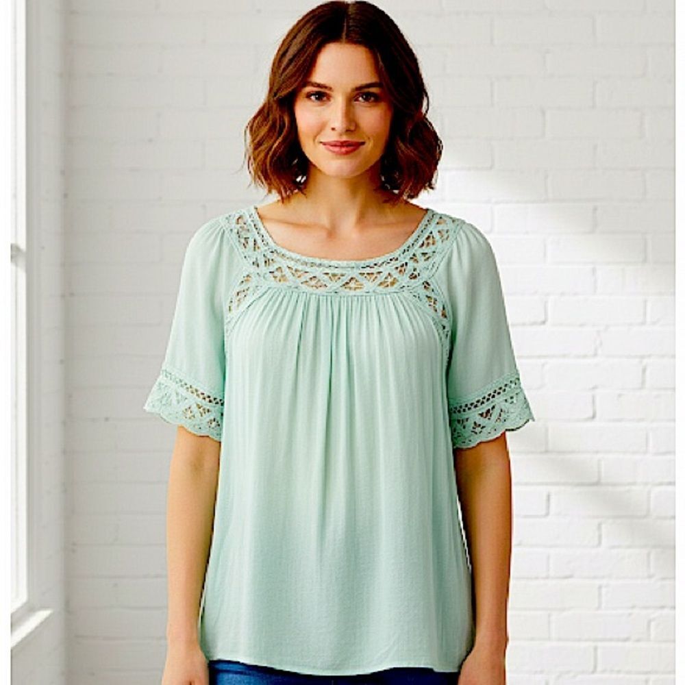 Altar’d State Mint Green Crochet Blouse Size Small